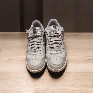 Nike Air Men's Light Gray Sneakers
